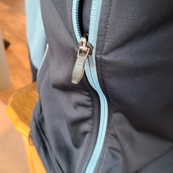 Columbia Omni-Shield Advanced Repellency Jacket - Picture 10 of 13